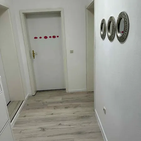 Appartement 1 *